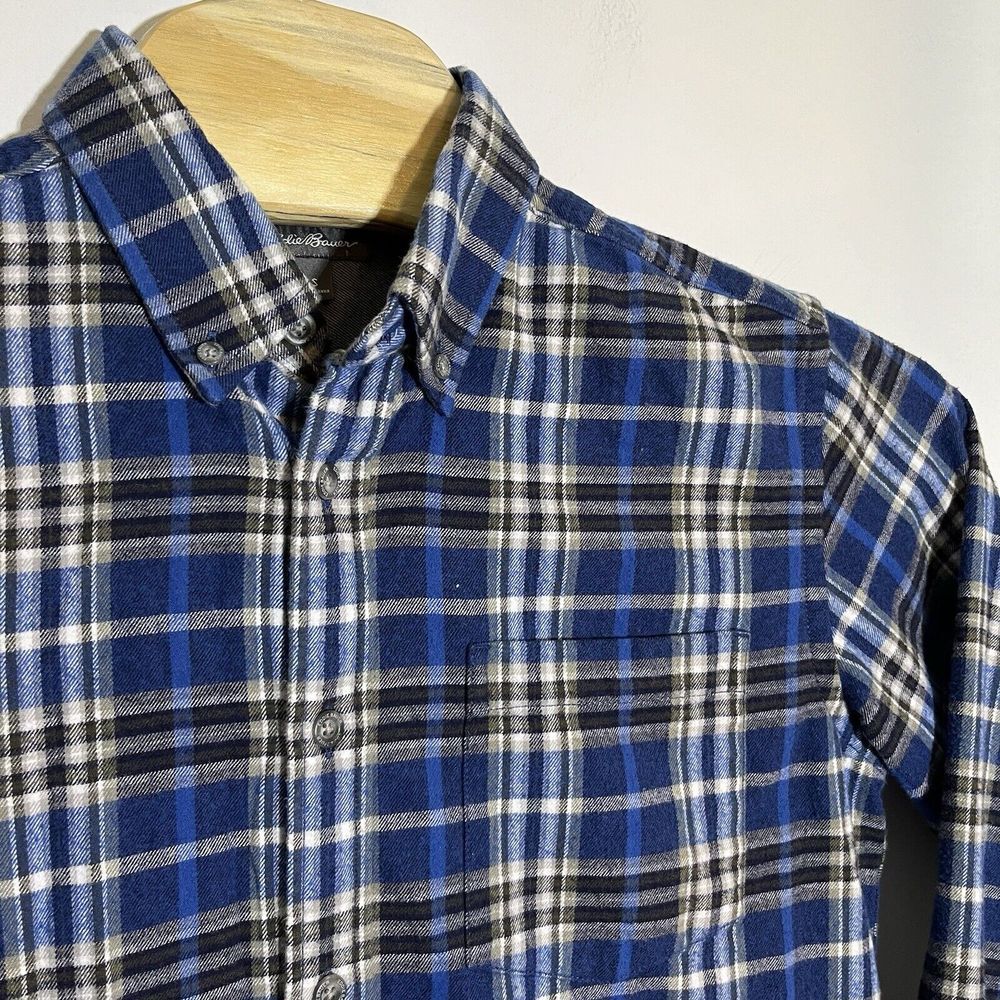 Eddie Bauer Men's Small Relaxed Fit Blue Plaid Button Down Flannel Shirt